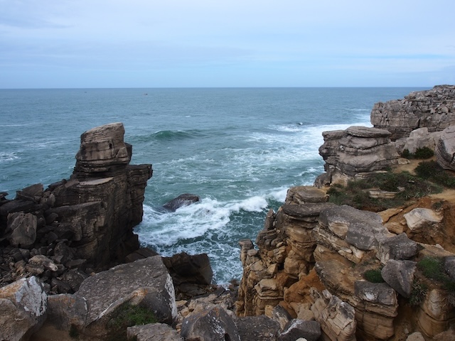 Peniche - schöne Steinküste