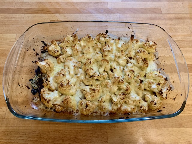 Gerösteter Blumenkohl an Knoblauch, Zitrone