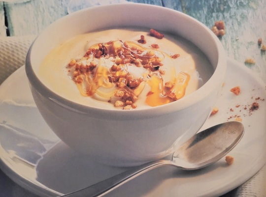 Giaourti me Meli (Griechischer Joghurt mit Honig)